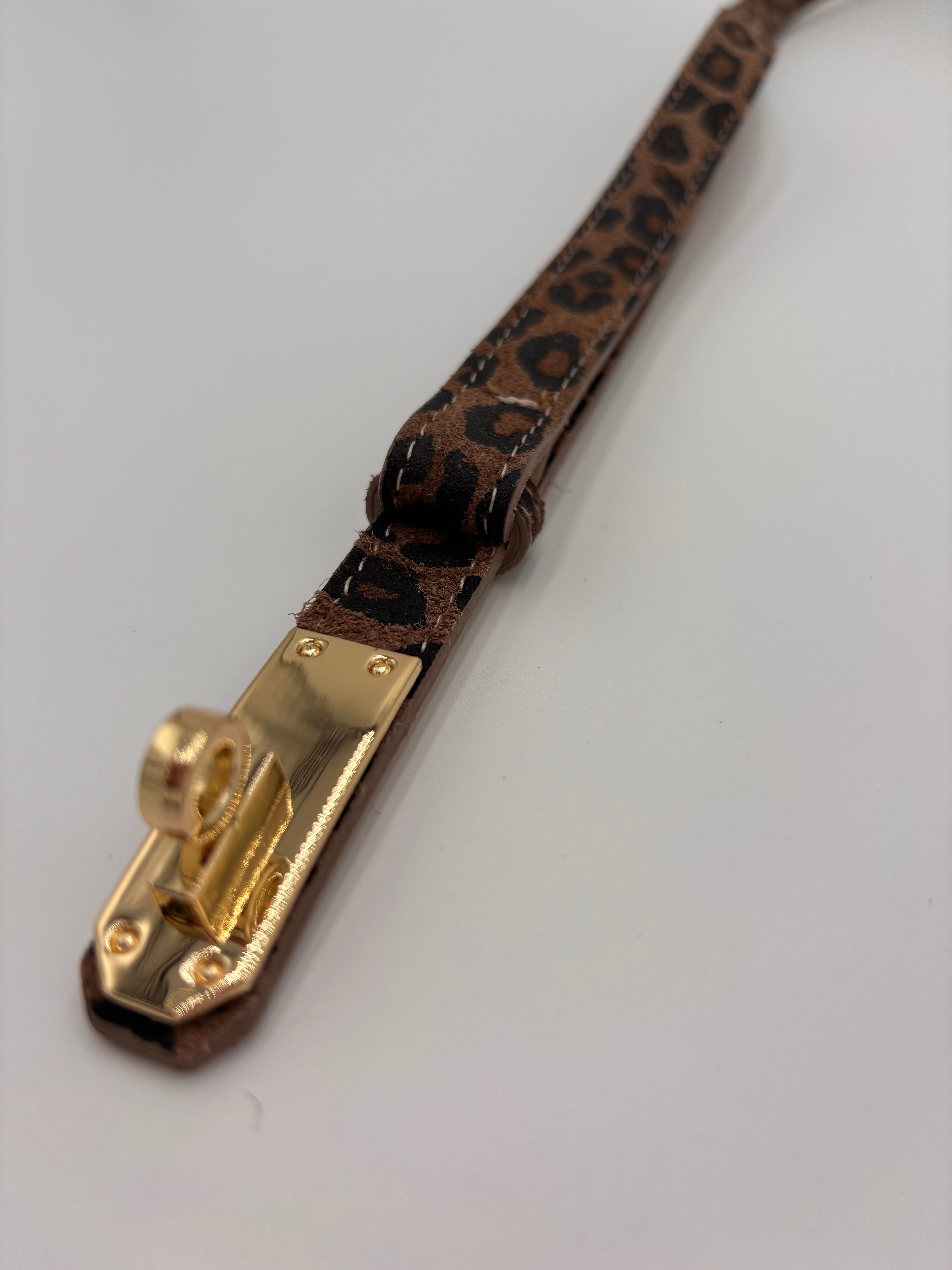 Cinto ajustável animal print castanho