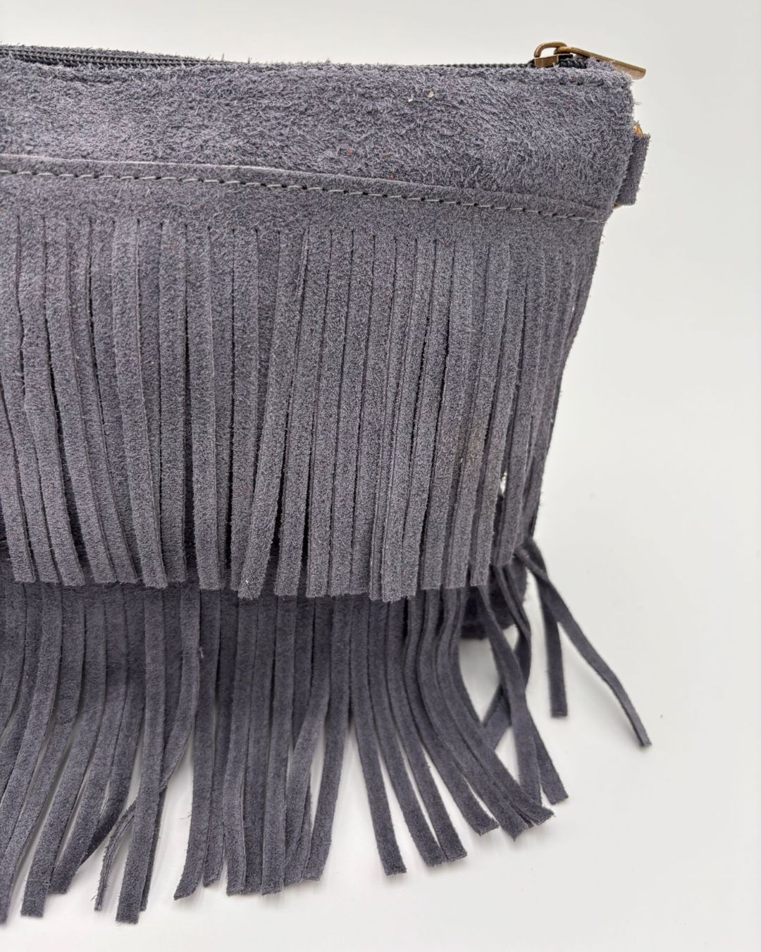 Mala/Clutch em Camurça Cinza