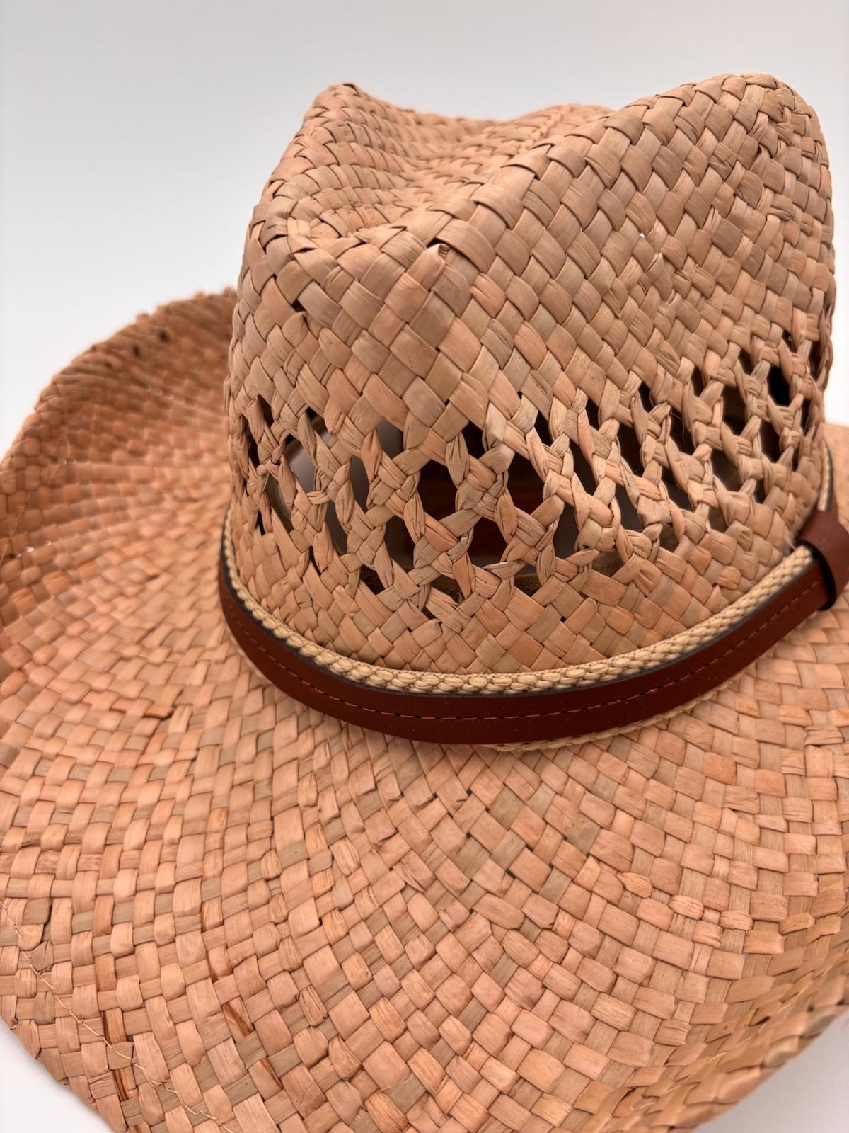 Chapéu em Palha Natural Curvado
