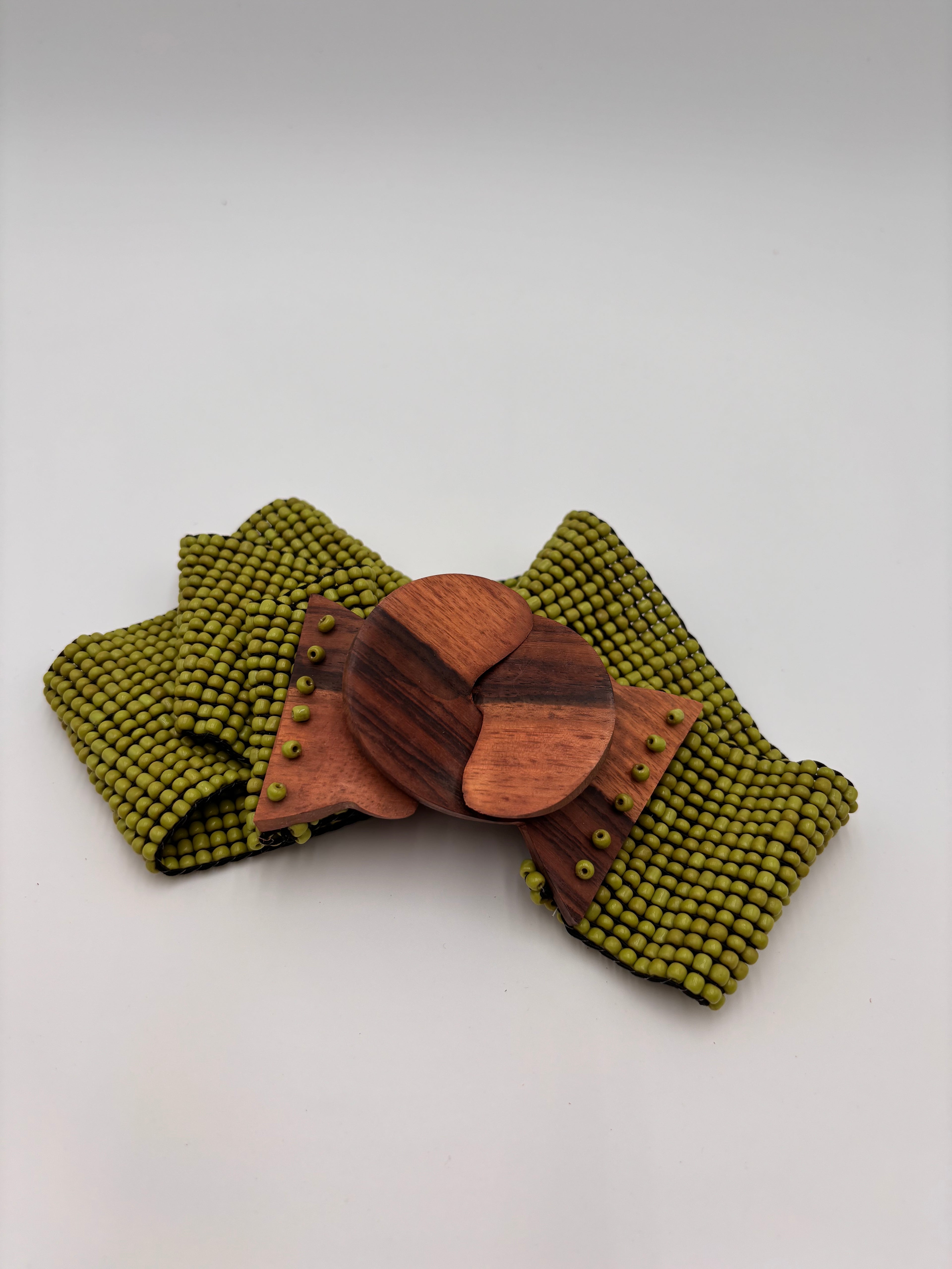 Cinto elástico com contas verde lima