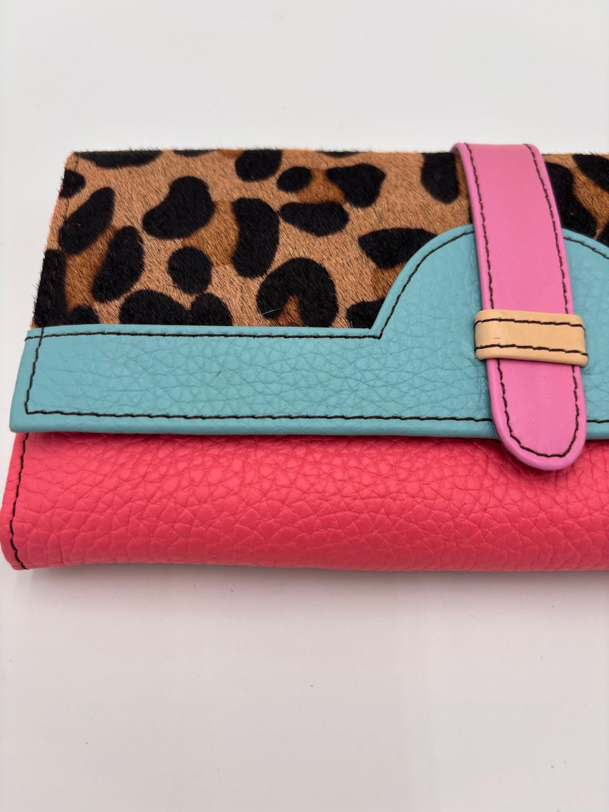 Carteira Animal Print Rosa Azul e Coral