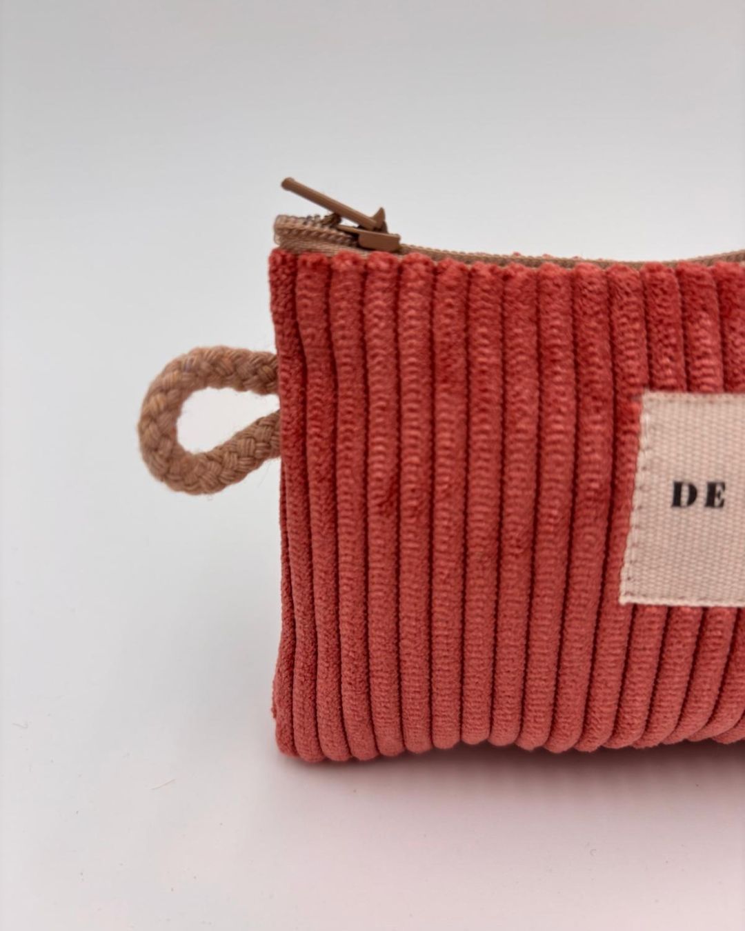 Carteira Pequena em Veludo Cobre