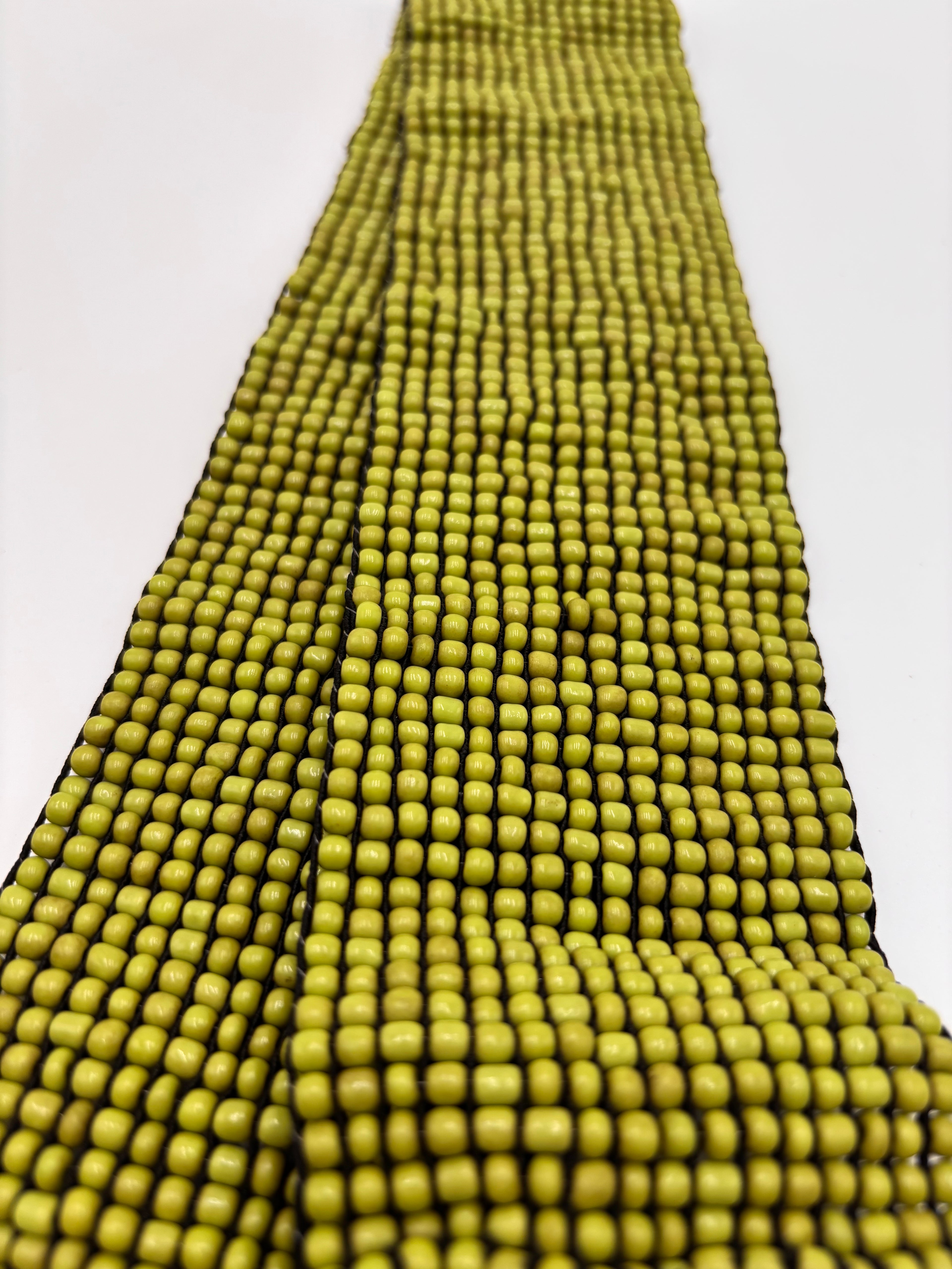 Cinto elástico com contas verde lima